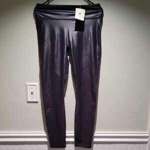 Fabletics Motion365+ Black Leggings